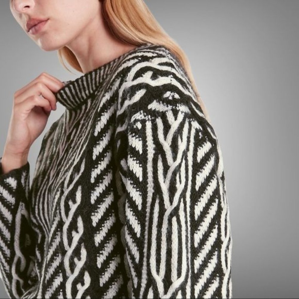 Express Sweater - Picture 5 of 14